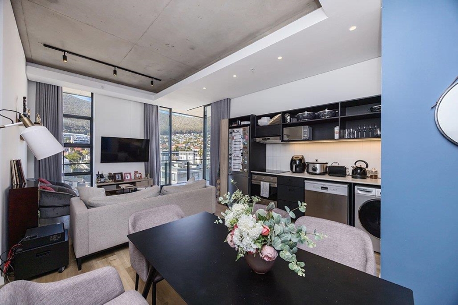 2 Bedroom Property for Sale in Sea Point Western Cape